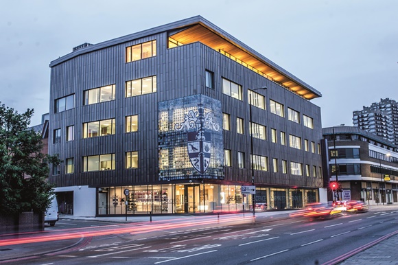 Να Διευρυνθούν οι Αρμοδιότητες των Φαρμακοποιών Προτείνει η Βασιλική Φαρμακευτική Εταιρεία της Αγγλίας