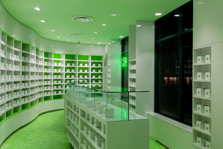 Επιτυχημένη Ανακαίνιση στο Φαρμακείο