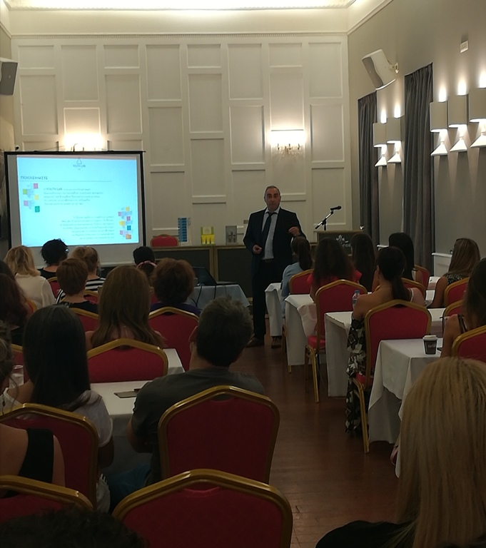 Η YOUTH LAB. ακόμη πιο Κοντά στους Φαρμακοποιούς