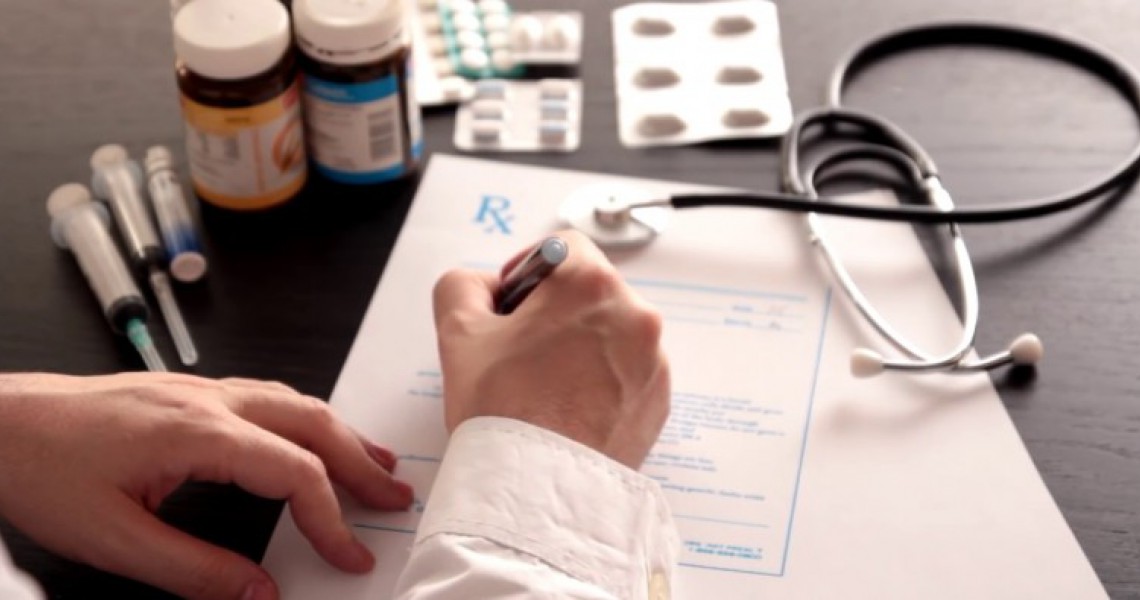 Τέλος στις Συνταγές Τριών Φαρμάκων