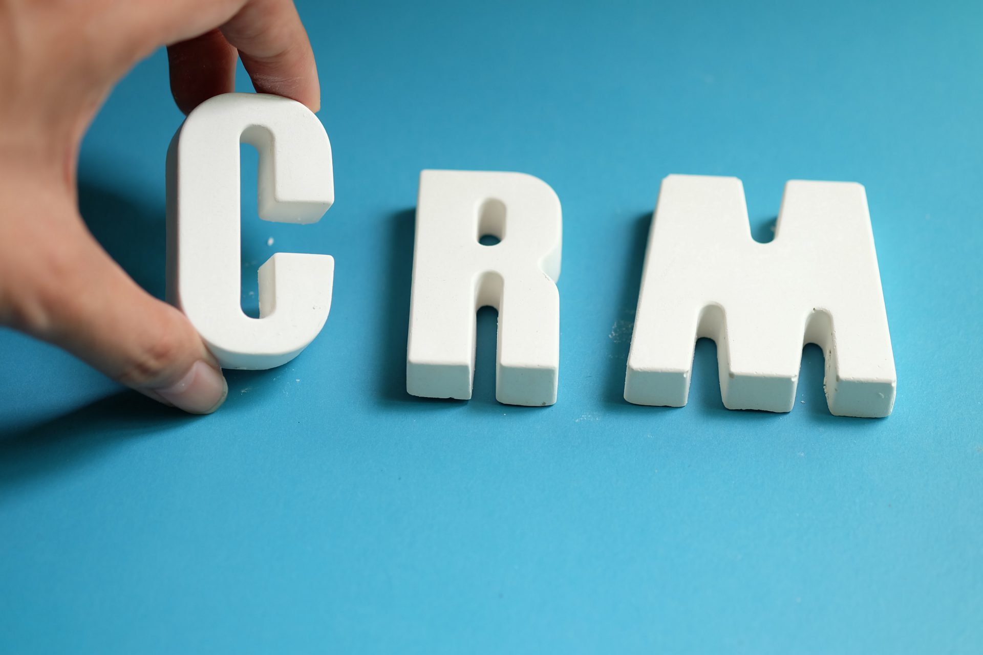 Η Συμβολή του CRM στην Διαχείριση Πελατειακών Σχέσεων