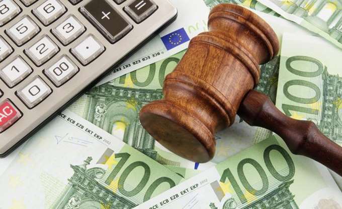 11 κόκκινων δανείων