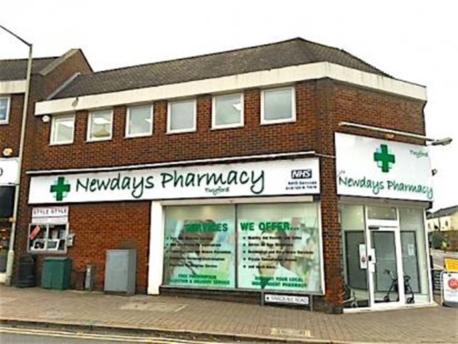 Στο Ηνωμένο Βασίλειο οι Υπάλληλοι Φαρμακοποιοί Είναι Δυσεύρετοι και πολύ καλά Αμειβόμενοι.