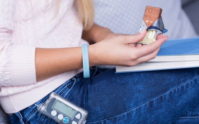 Προσοχή σε β-αποκλειστές, ακόμη καρδιοεκλεκτικούς, οι οποίοι δύνανται να καλύψουν τα πρόδρομα συμπτώματα της υπογλυκαιμίας.
