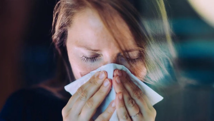 Ο ΕΟΔΥ τονίζει ότι βρισκόμαστε σε περίοδο αυξημένης δραστηριότητας της γρίπης, ενώ ο καλύτερος τρόπος προφύλαξης είναι ο αντιγριπικός εμβολιασμός.