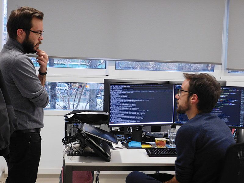 Mέλη της Ομάδας Data Science της Convert Group στα Γραφεία της Εταιρείας στην Αθήνα.