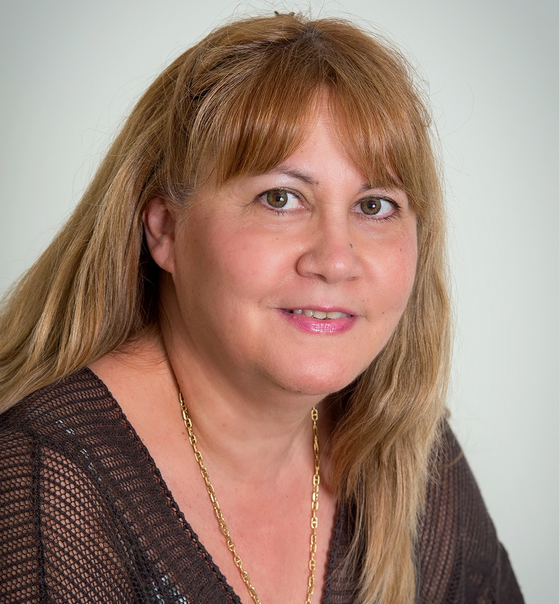 Τζένη Μαυρίδη, Φαρμακοποιός, Γενική Γραμματέας ΠΕΙ.ΦΑ.ΣΥΝ., Μέλος Δ.Σ. ΠΑΝΕΛΛΗΝΙΟΥ ΦΑΡΜΑΚΕΥΤΙΚΟΥ ΣΥΛΛΟΓΟΥ.