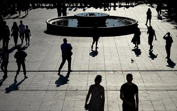Ο Κορωνοϊός Ενίσχυσε το Κοινοτικό Πνεύμα και τον Εθνικισμό.