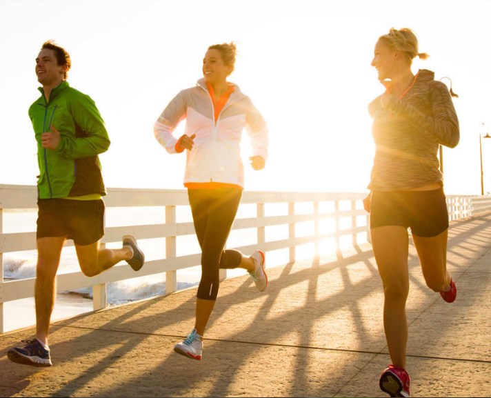 Στην Ελλάδα εκτιμάται ότι 4.600 άνθρωποι ηλικίας 40 έως 74 ετών αποφεύγουν τον πρόωρο θάνατο ετησίως, μένοντας σωματικά δραστήριοι.