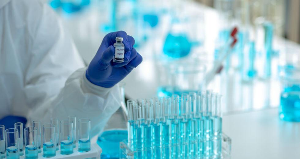 Τα Αντισώματα Κατά της COVID-19 στον Οργανισμό Μειώνονται Σχετικά Γρήγορα.