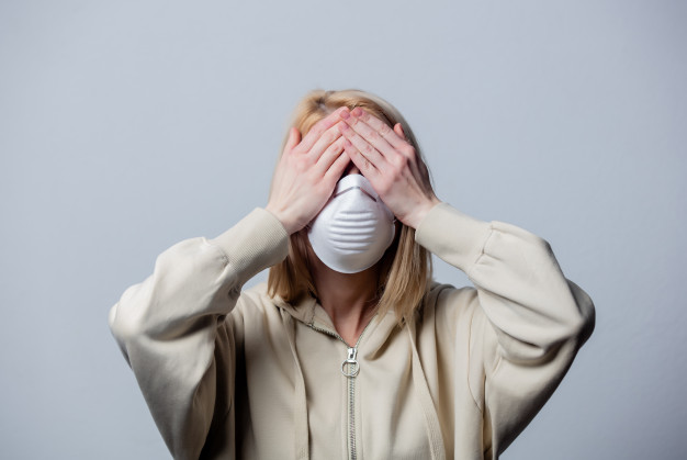 Τα Μάτια Ενδέχεται να Μολύνονται από τον Κορωνοϊό