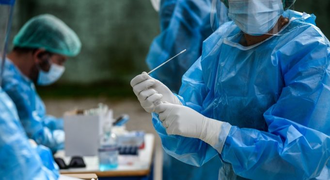 Νέο Παγκόσμιο Ρεκόρ Κρουσμάτων από τον Κορωνοϊό