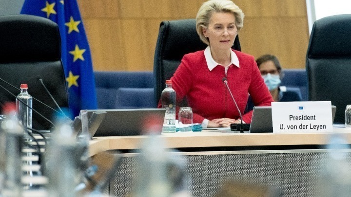 Κορωνοϊός - Έγκριση Συμβολαίου για έως και 300 εκατ. Δόσεις του Εμβολίου των BioNTech και Pfizer.