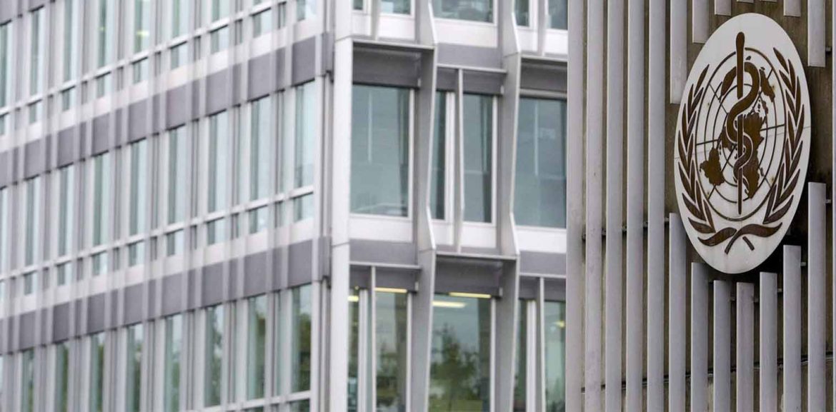 Ο ΠΟΥ Επανεξετάζει Σήμερα το Εμβόλιο της AstraZeneca.