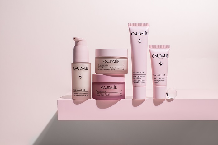 Resveratrol - Lift: Το Νο1* Προϊόν Αντιγήρανσης με Vegan Κολλαγόνο στην Ανανεωμένη του Σύνθεση.