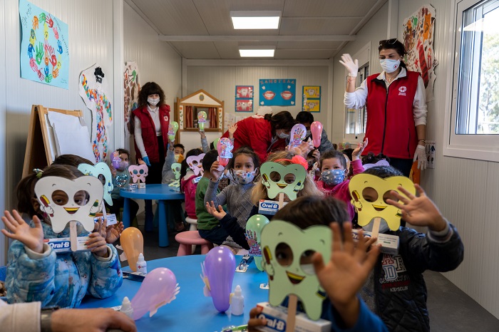 Ο Ελληνικός Ερυθρός Σταυρός προσανατολίζεται στην υλοποίηση ακόμα περισσότερων δράσεων το επόμενο διάστημα, με στόχο τη βελτίωση της ζωής των ευάλωτων πληθυσμιακών ομάδων της χώρας. Ο Ελληνικός Ερυθρός Σταυρός προσανατολίζεται στην υλοποίηση ακόμα περισσότερων δράσεων το επόμενο διάστημα, με στόχο τη βελτίωση της ζωής των ευάλωτων πληθυσμιακών ομάδων της χώρας.