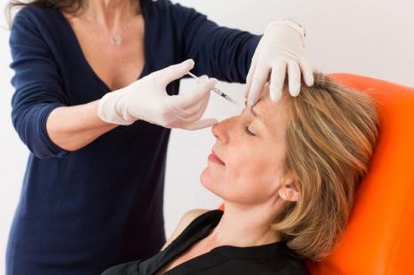 Τα Εμβόλια mRNA και η Καλλυντική Χρήση Botox δεν Είναι Πάντα Συμβατά.