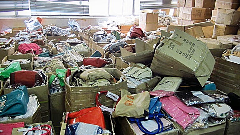 Τεράστιοι οι Κίνδυνοι από τα Πλαστά Προϊόντα.