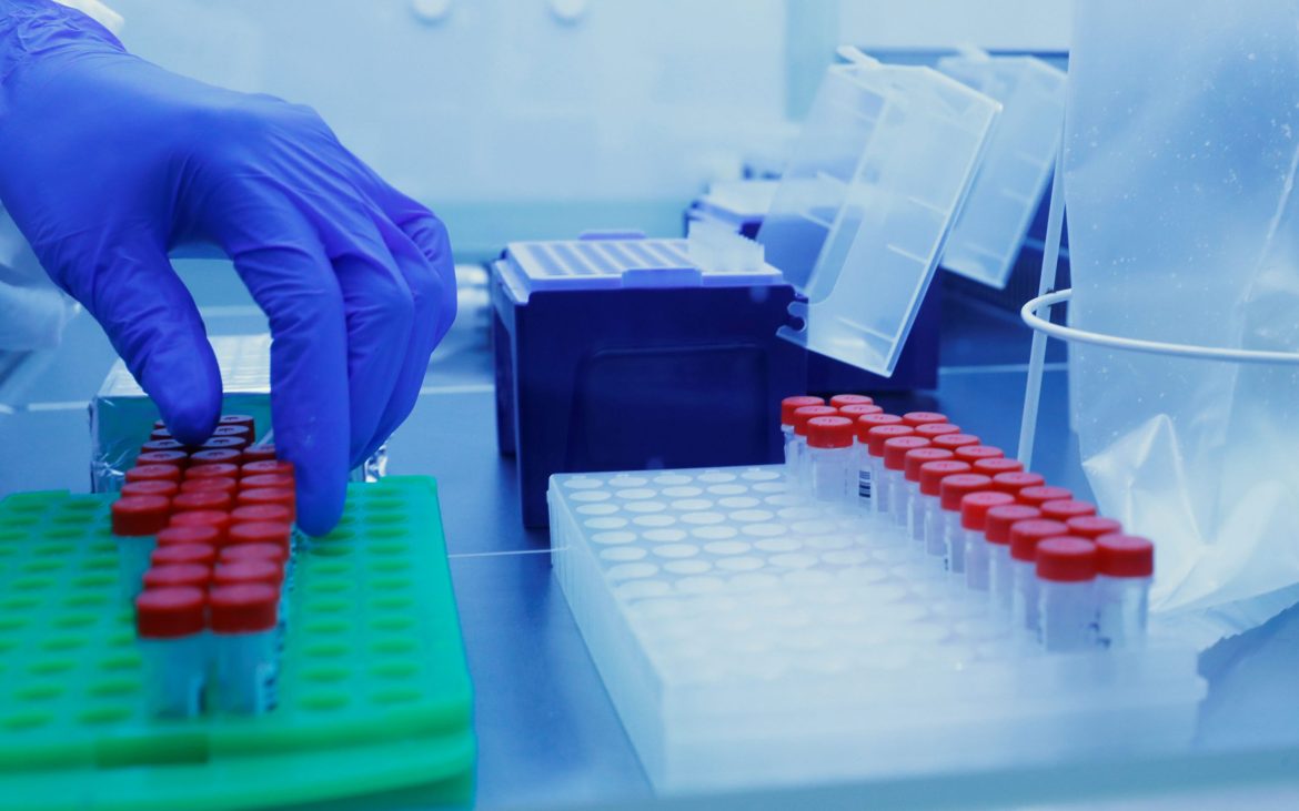 Εμβόλια και Ανοσία με Ευρεία Εξουδετερωτική Δράση.