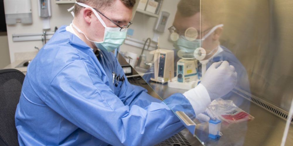 Ο ΠΟΥ Συνιστά τη Χρήση Θεραπείας Αντισωμάτων της Regeneron σε 2 Συγκεκριμένες Ομάδες Ασθενών με Covid-19.