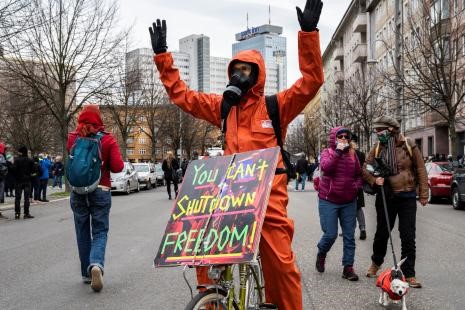 Antivax και Ανθρωποσοφία.