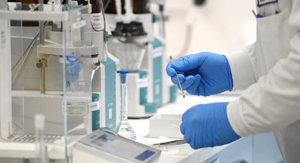 Οι Ανεμβολίαστοι που Μολύνονται από Όμικρον 2 δεν Αναπτύσσουν Αντισώματα.