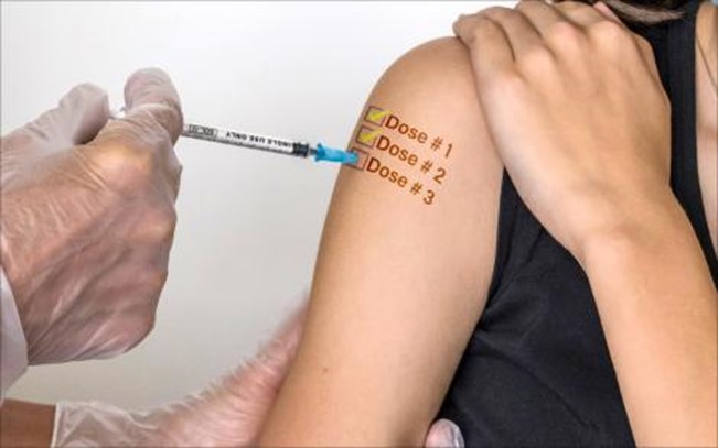 Μία Λοίμωξη από την Omicron δεν Ισοδυναμεί με Μία Δόση Εμβολίου.