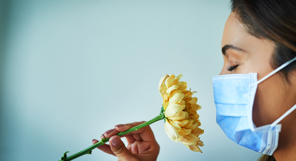 5% των Ατόμων Μετά από COVID-19 Αναπτύσσουν Επίμονη και Μακροχρόνια Δυσλειτουργία της Όσφρησης και της Γεύσης.