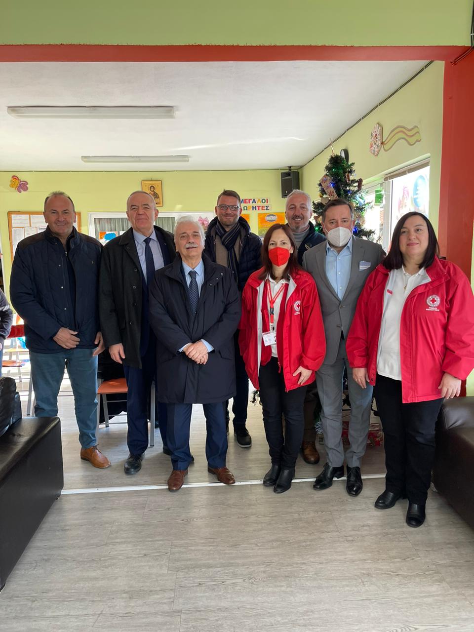 Το «ΠροΣfEEρουμε» στην Αλεξανδρούπολη - Δωρεά στη Δομή Εκπαίδευσης και Κοινωνικής Πρόνοιας. Το «ΠροΣfEEρουμε» στην Αλεξανδρούπολη - Δωρεά στη Δομή Εκπαίδευσης και Κοινωνικής Πρόνοιας.