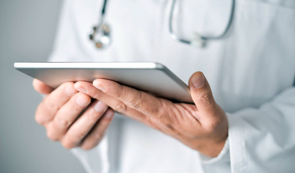 ΕΟΠΥΥ: Διερευνά Υπόθεση Παράνομης Παροχής Διαδικτυακών Υπηρεσιών Τηλεϊατρικής.