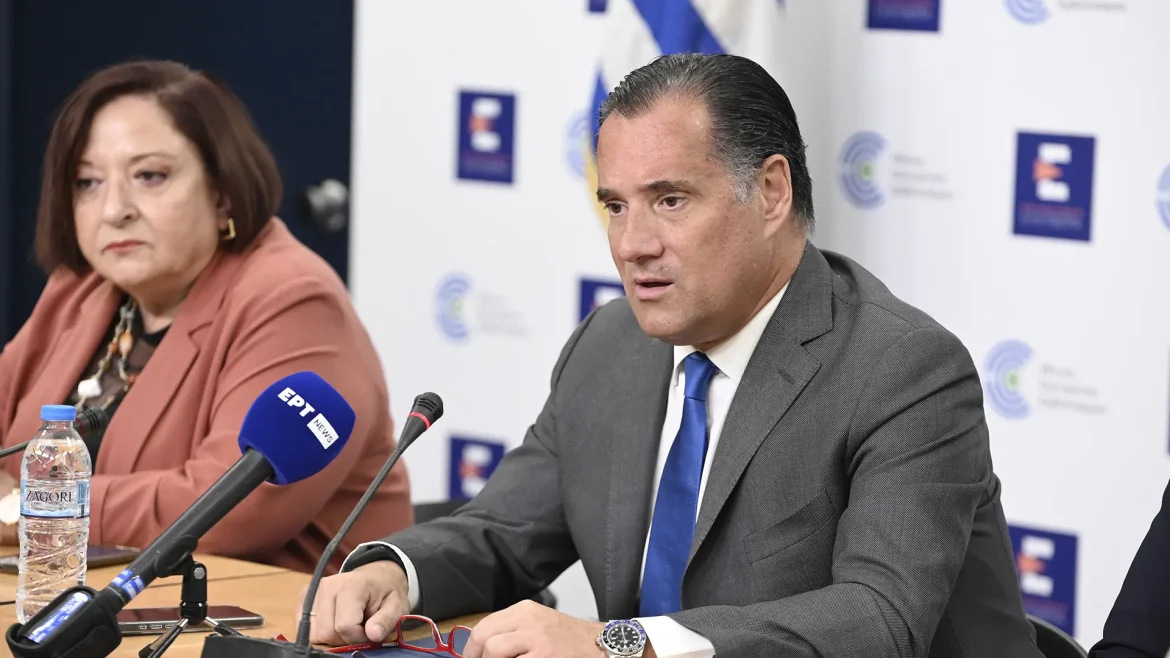 Ο Α. Γεωργιάδης ζήτησε οι φαρμακοποιοί να ενημερώνουν τον ΕΟΠΥΥ για «βροχή» συνταγογραφήσεων