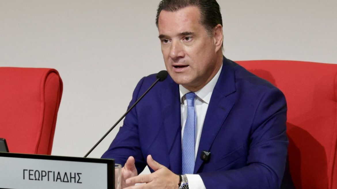 Clawback Άδωνις